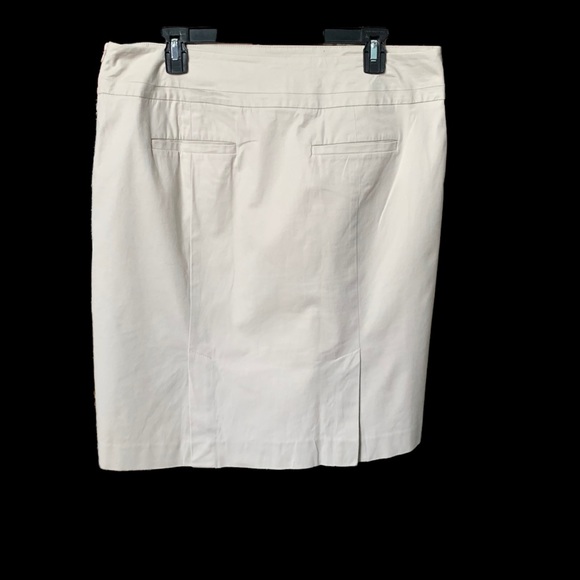 Ann Taylor Loft pencil skirt, size 14 - Picture 2 of 7